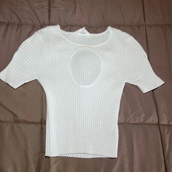 Glassons WHITE Ribbed Keyhole Crop Top - Picture 3 of 5